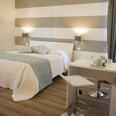 Suite Simonetta Sarzana Exterior foto